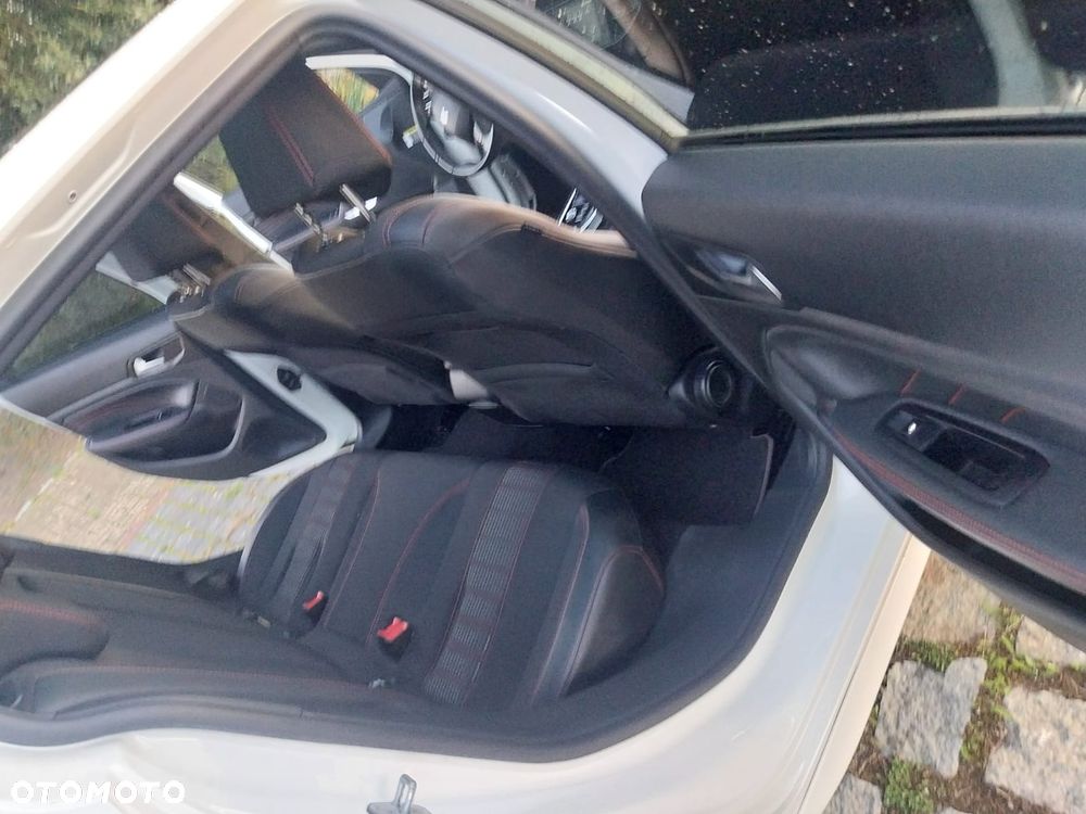 Peugeot 308 - 25