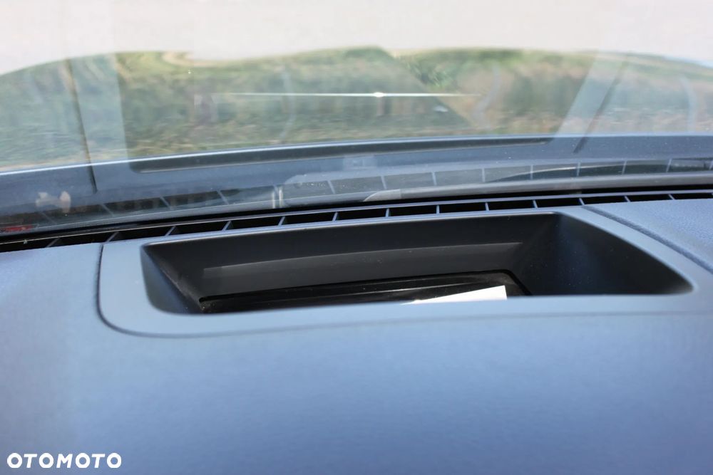 BMW Seria 5 525d xDrive Sport-Aut - 28