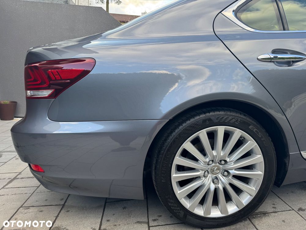 Lexus LS 460 Elite - 12