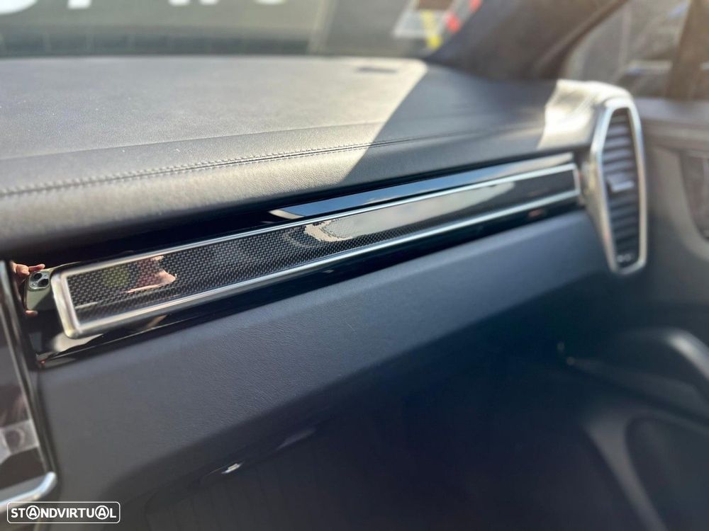 Porsche Cayenne GTS - 26