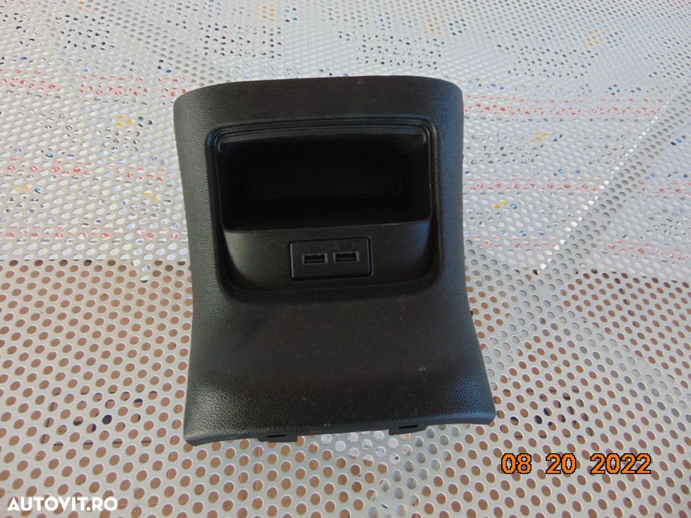 Mufa USB Alfa Romeo Stelvio Giulia mufe usg spate pasageri dezmembrez - 1