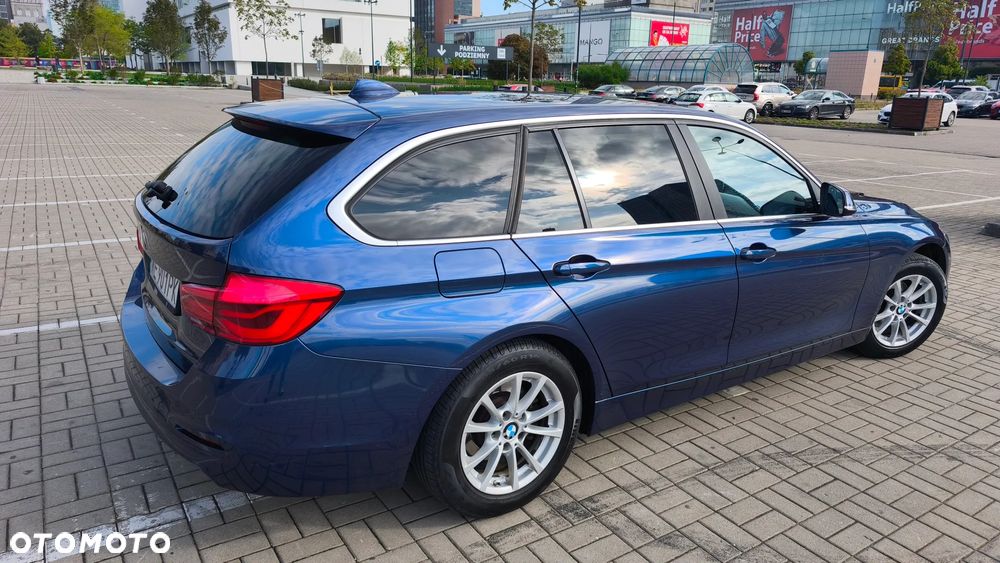 BMW Seria 3 318d - 3