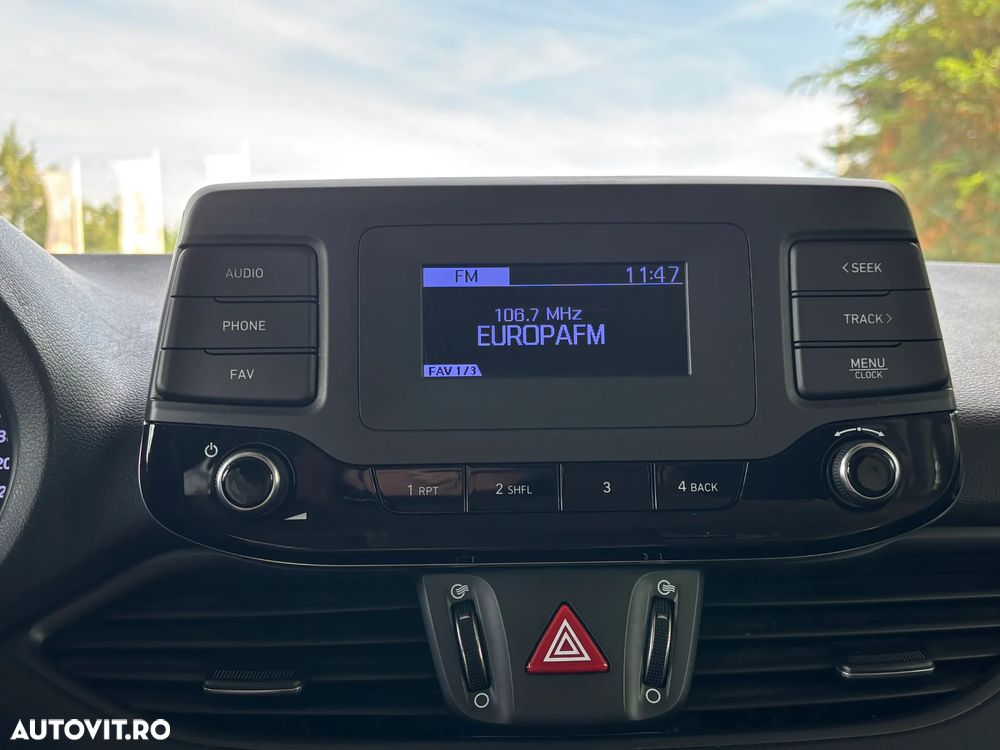 Hyundai i30 1.5 110CP M/T Comfort - 24