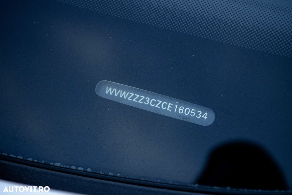 Volkswagen Passat 2.0 TDI BlueMotion Technology DSG Comfortline - 23
