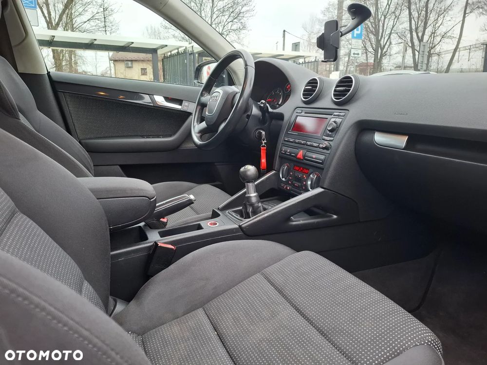 Audi A3 Sportback 2.0 TDI Ambition - 9