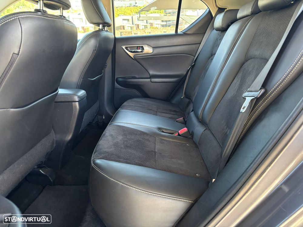 Lexus CT 200h Executive+ - 9