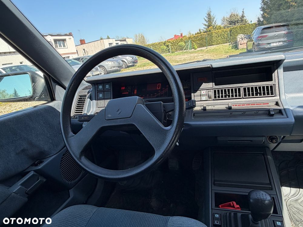 Renault 21 1.7 GTS Symphonie - 9