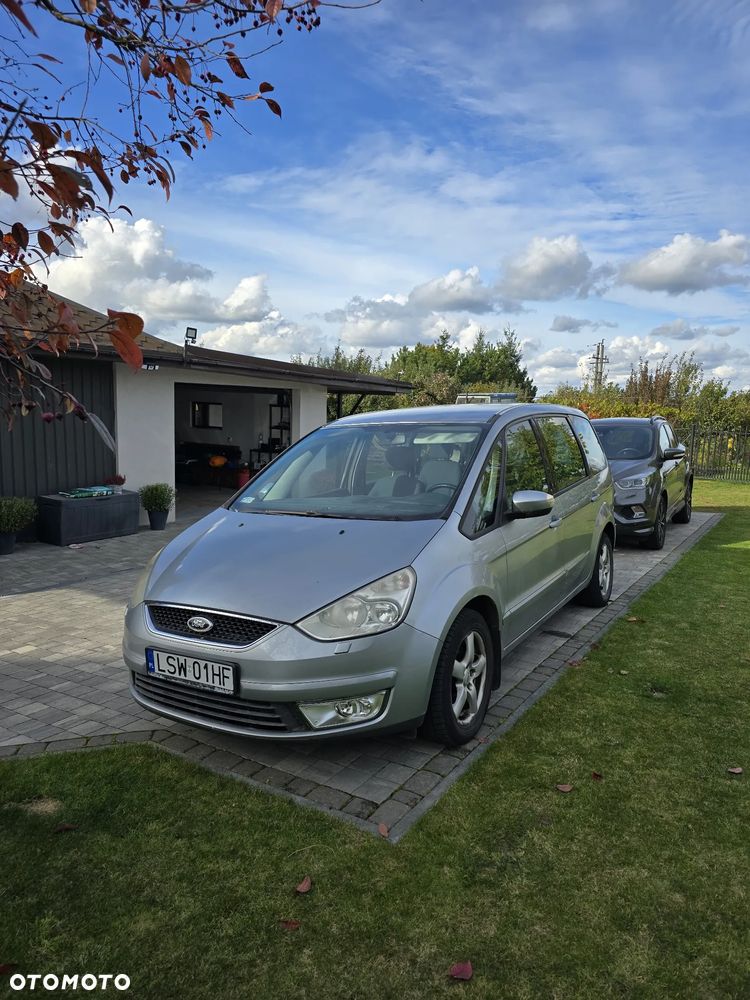 Ford Galaxy - 8
