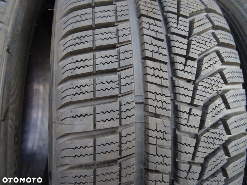 215/55/R16 93H Hankook Winter i Cept Evo 2 - 4
