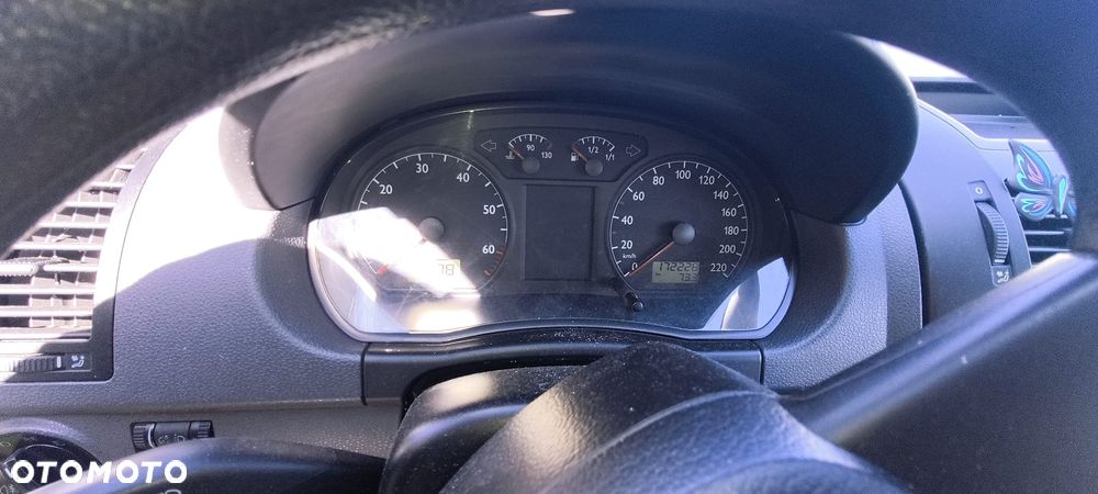 Volkswagen Polo 1.4 16V Trendline - 5