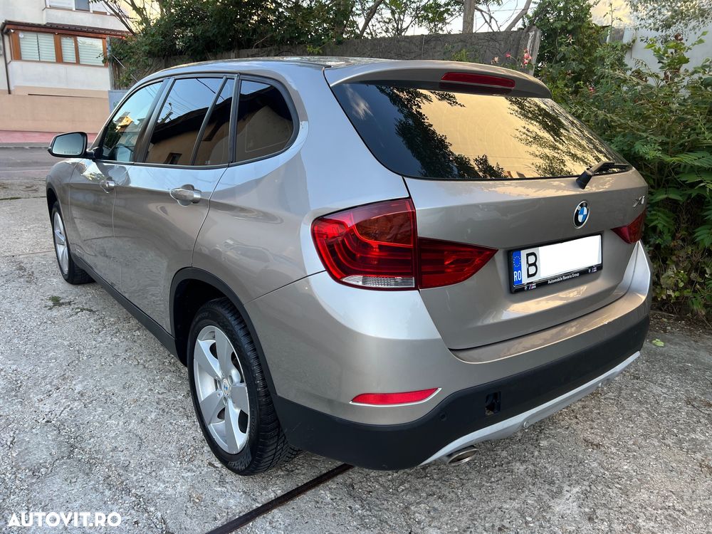 BMW X1 xDrive18d - 9
