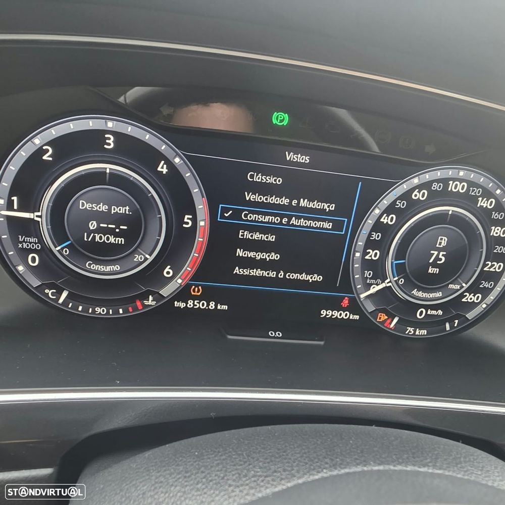 VW Tiguan 2.0 TDi Sport BlueMotion - 23