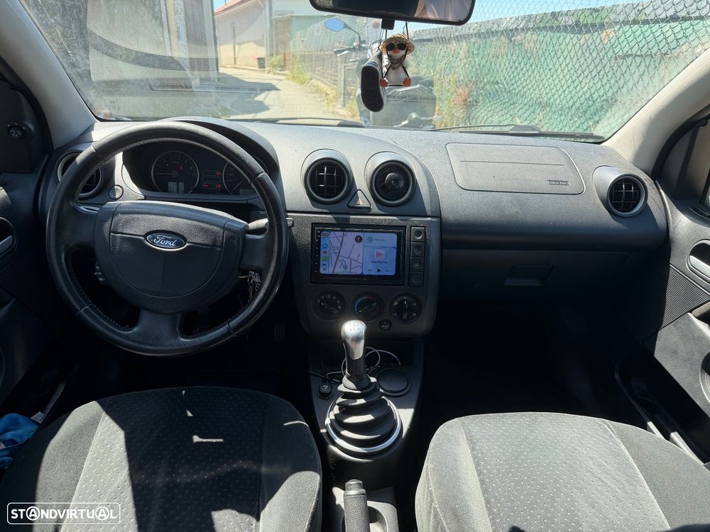 Ford Fiesta - 7
