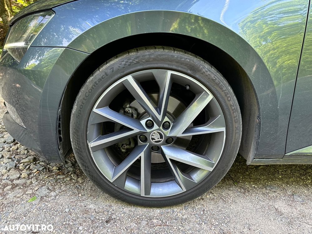 Skoda Superb 2.0 TDI 4x4 DSG Premium Edition - 17