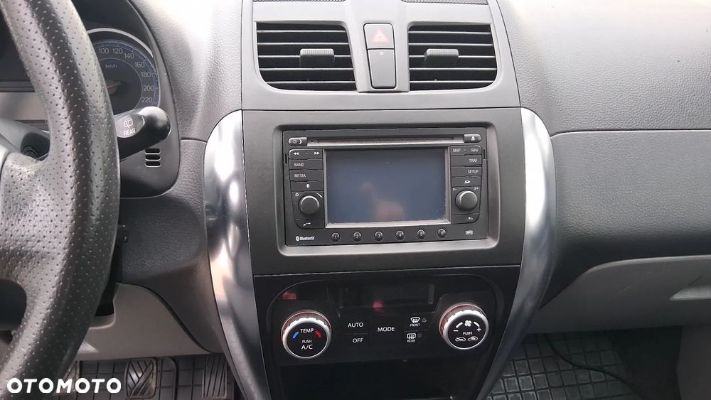 Suzuki SX4 1.6 VVT 4x4 Comfort - 17