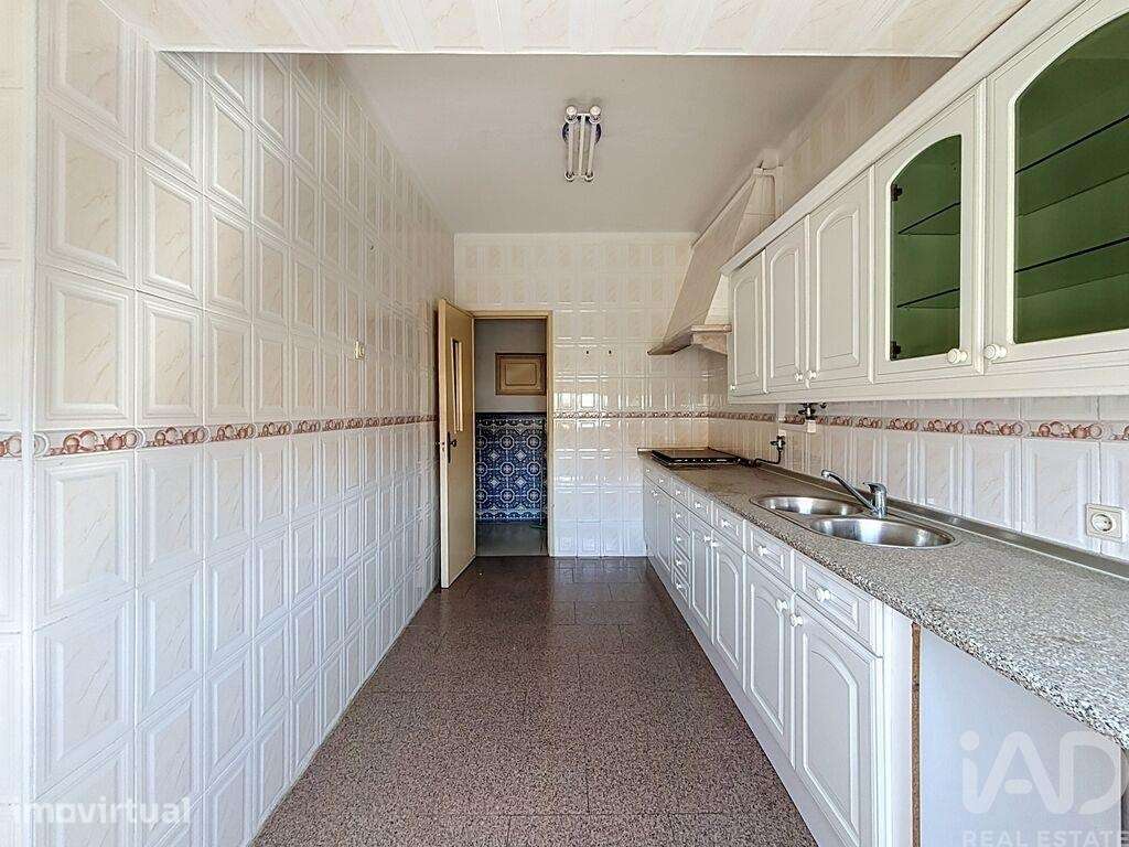 Apartamento T3 em Laranjeiro e Feijó de 63 m2 - Grande imagem: 2/18