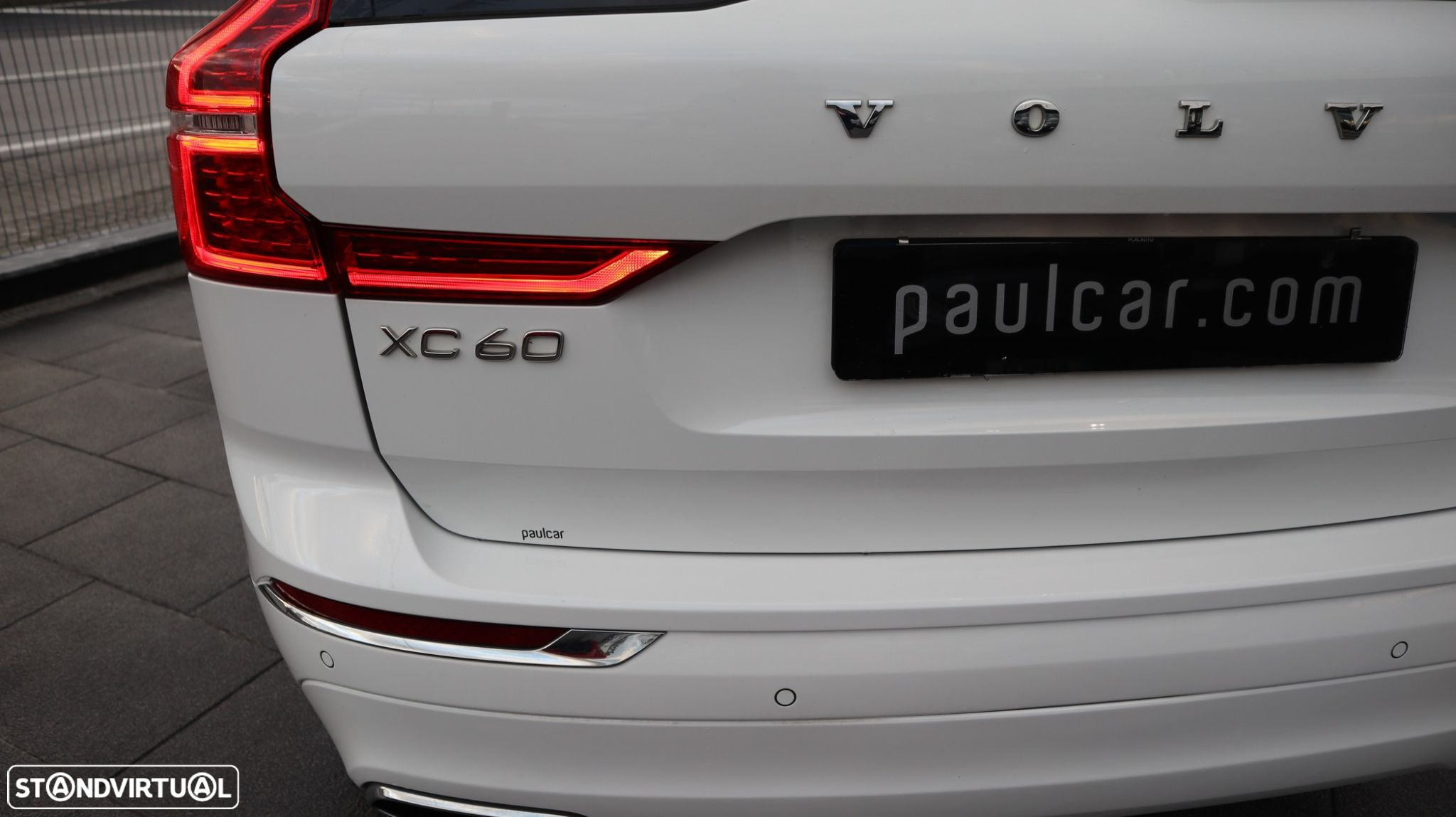 Volvo XC 60 2.0 B5 Inscription AWD - 5