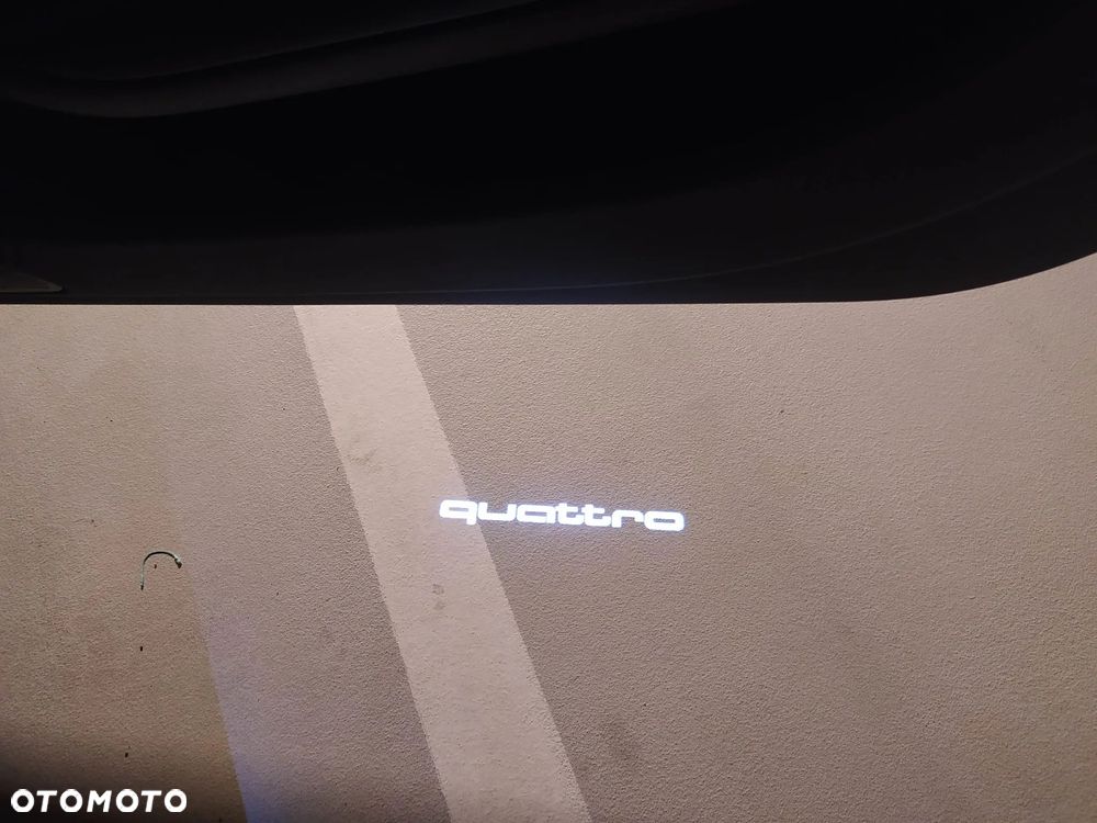 Audi A5 Cabrio 3.0 TDI DPF quattro S tronic - 15