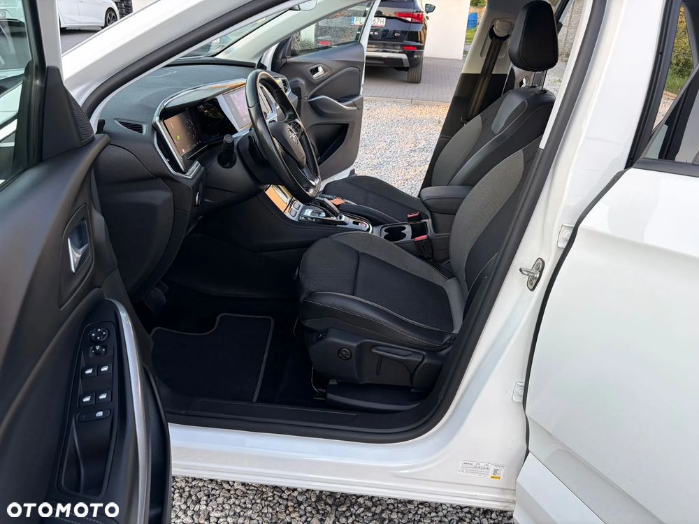 Opel Grandland 1.6 DI Automatik Business Elegance - 32
