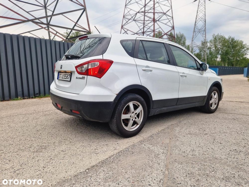 Suzuki SX4 S-Cross - 13