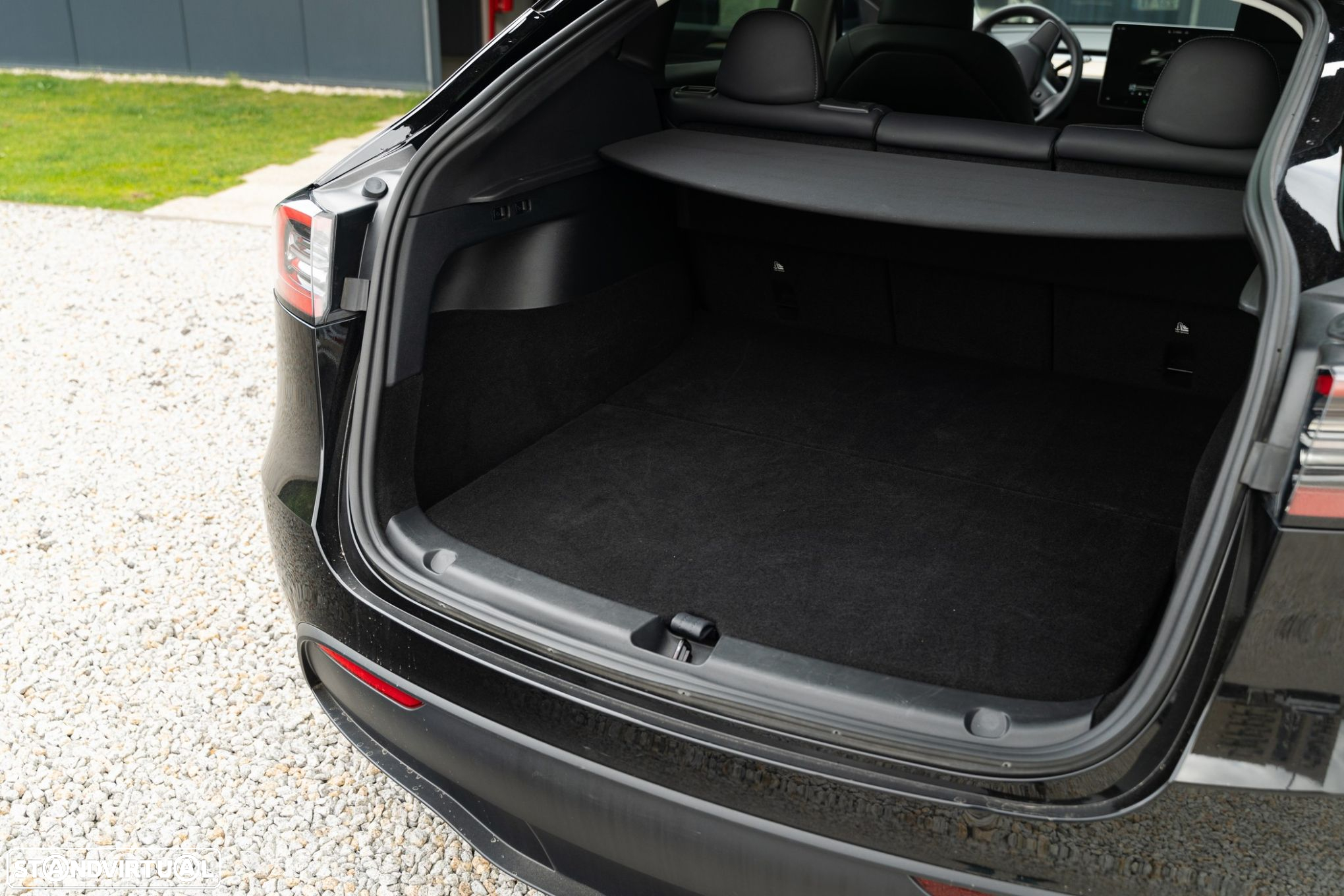 Tesla Model Y RWD - 7