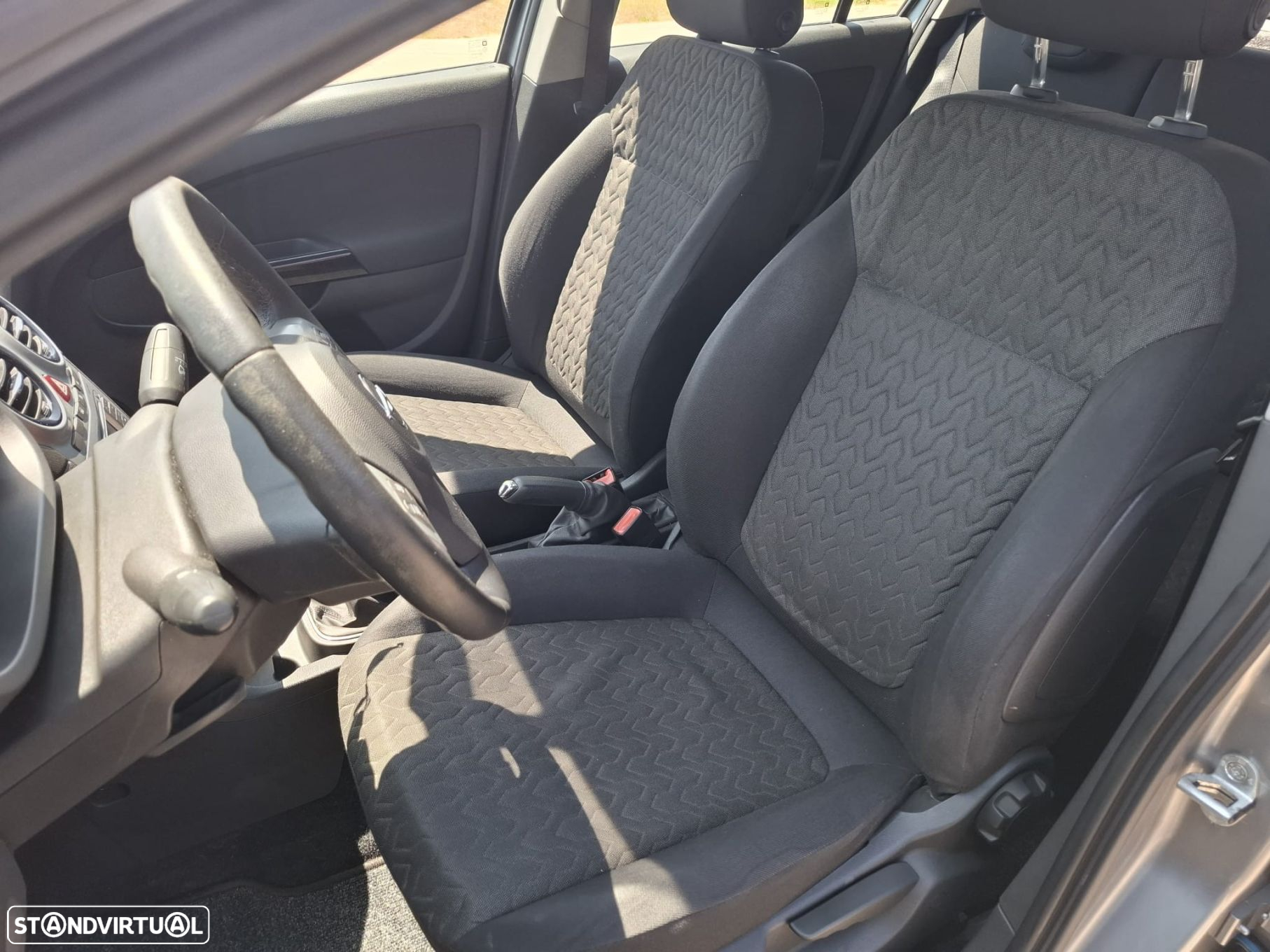 Opel Corsa 1.2 Go! FlexFuel - 11