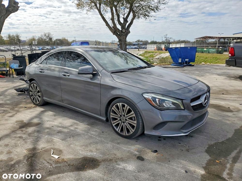 Mercedes-Benz CLA 250 4-Matic Sport - 5