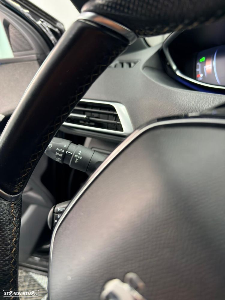Peugeot 3008 1.2 PureTech GT Line - 21