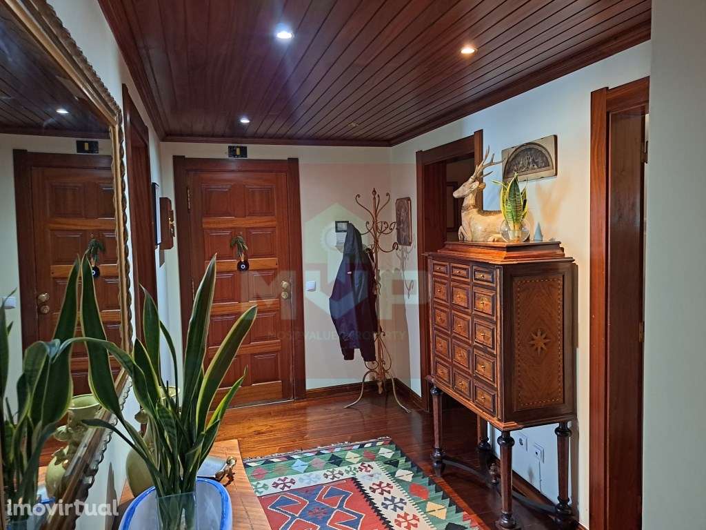 T4 com garagem no centro de Faro - Grande imagem: 3/23