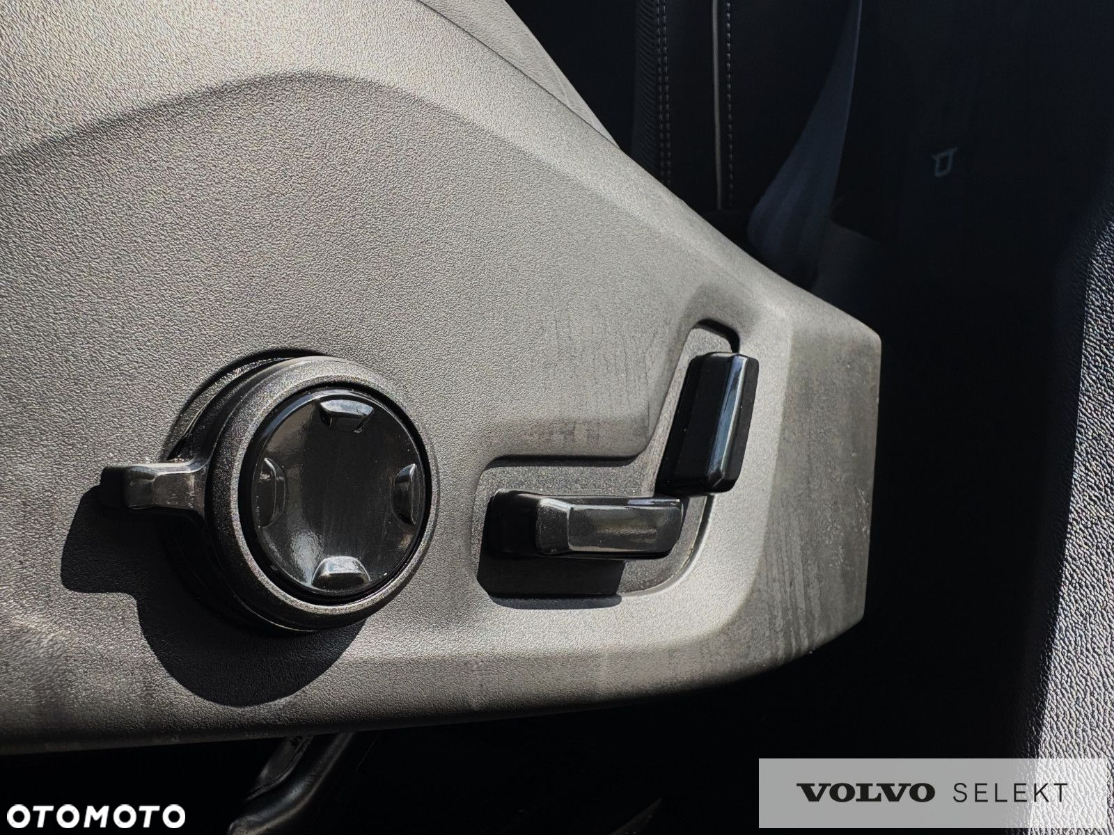 Volvo XC 60 - 35