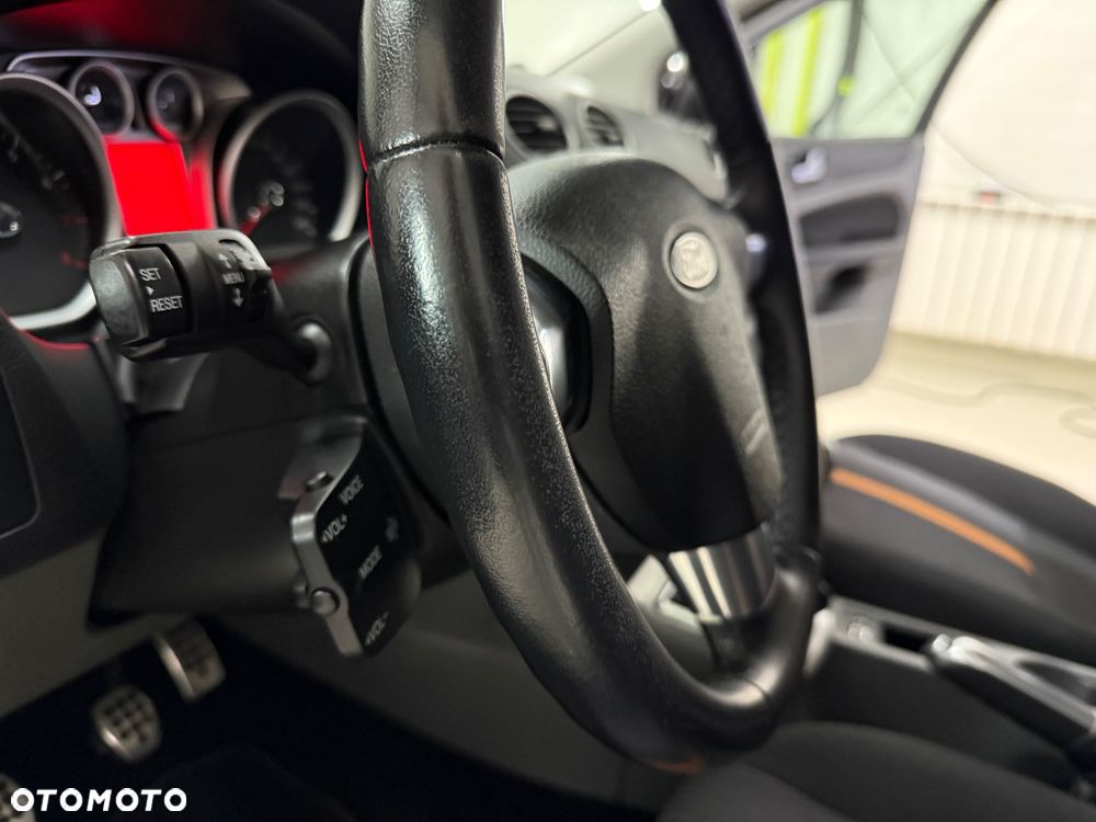 Ford Focus 1.6 16V Black Magic - 6