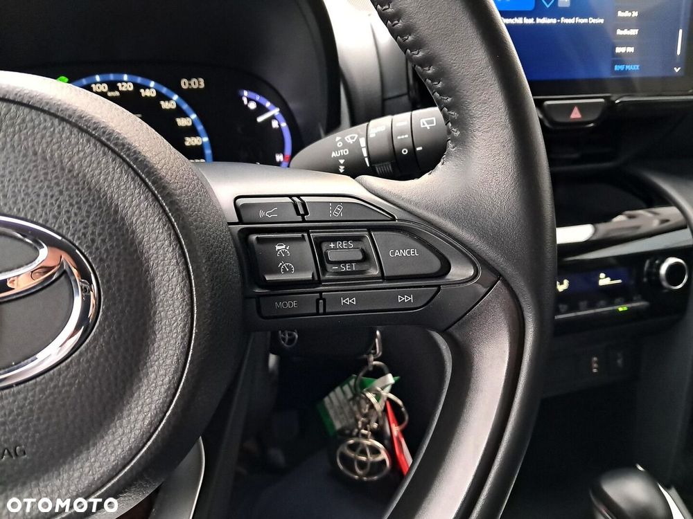 Toyota Yaris Cross Hybrid 1.5 Comfort 4x4 - 19