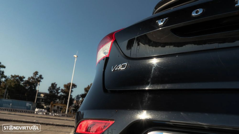 Volvo V40 2.0 D4 Summum - 11