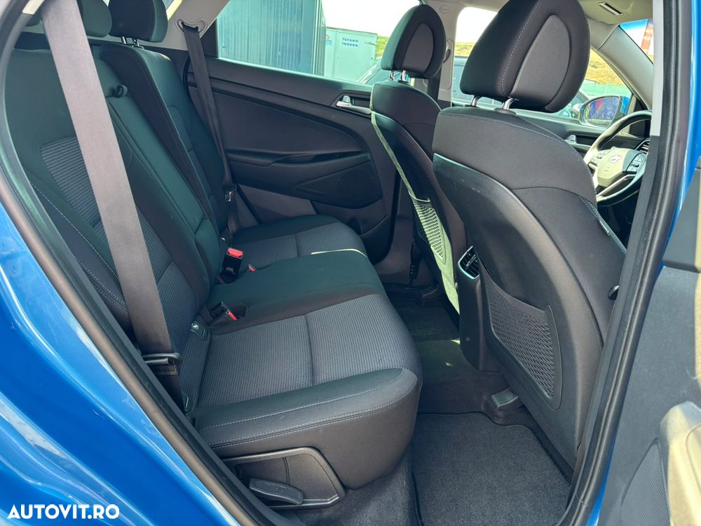 Hyundai Tucson blue 1.6 GDi 2WD Intro Edition - 32