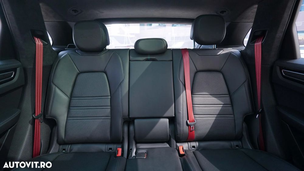 Porsche Cayenne Turbo - 37