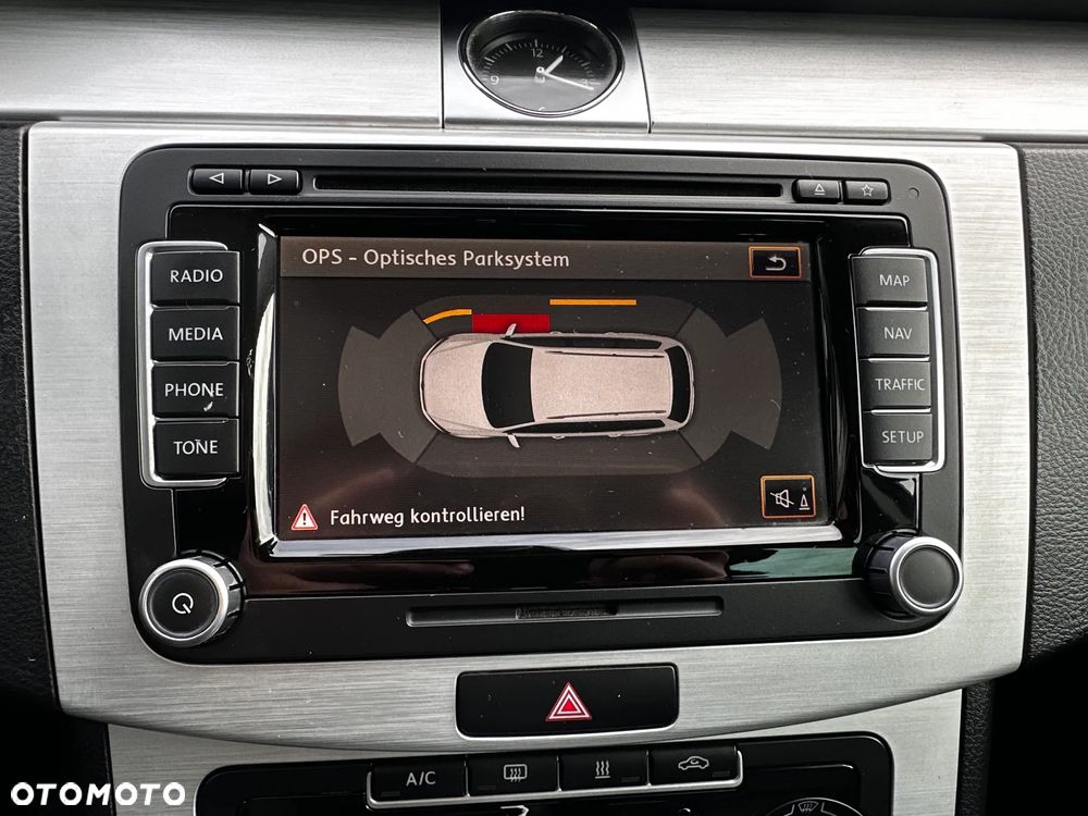 Volkswagen Passat 2.0 TDI Highline R-Style DSG - 22