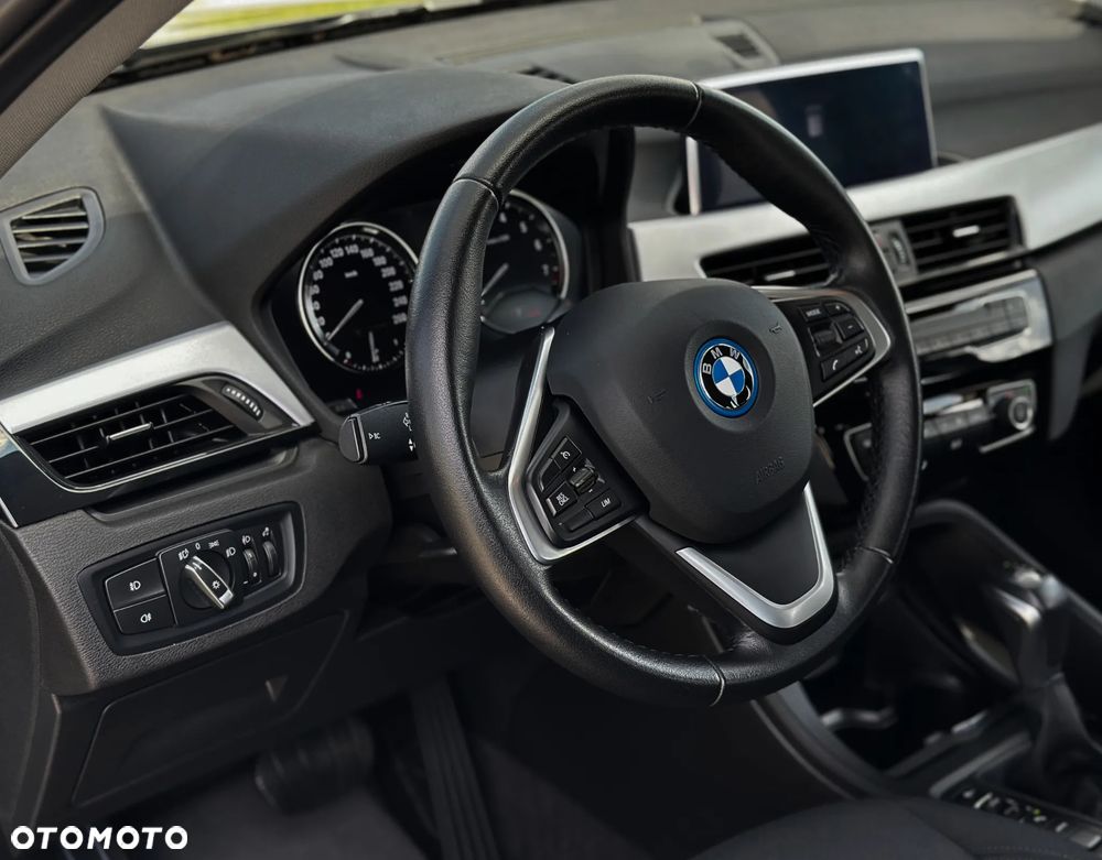 BMW X1 xDrive25e xLine - 24
