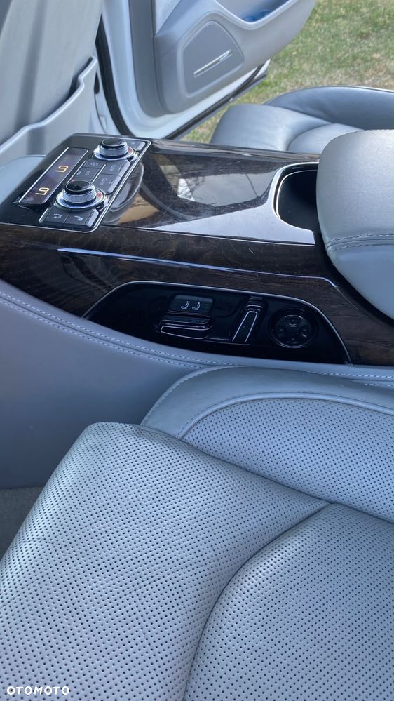 Audi A8 4.2 FSI L Quattro - 29