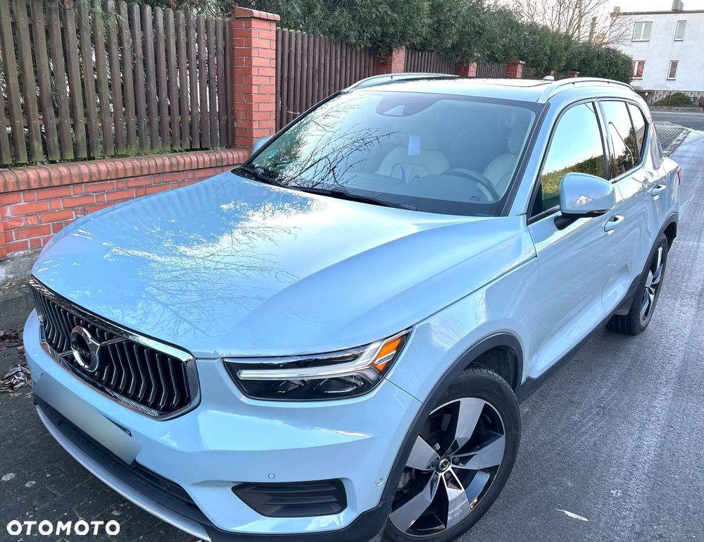 Volvo XC 40 T5 AWD Geartronic Momentum - 1