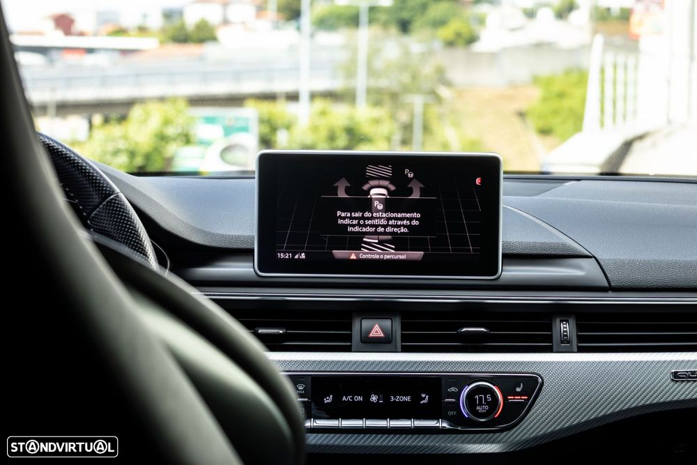Audi RS4 Avant - 50