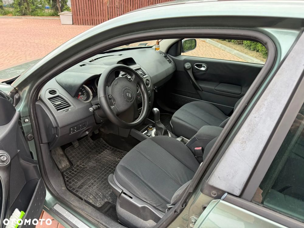 Renault Megane 1.6 Confort Authentique - 4
