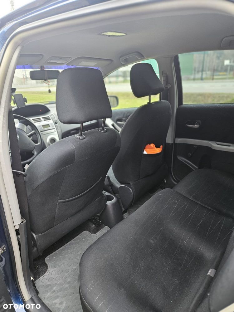 Toyota Yaris - 9