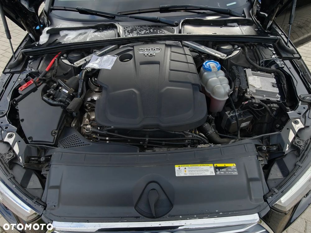 Audi A4 Avant 2.0 TDI S tronic - 33