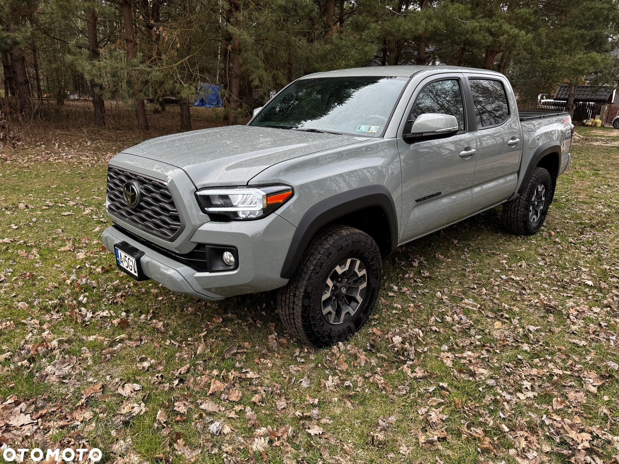 Toyota Tacoma - 2