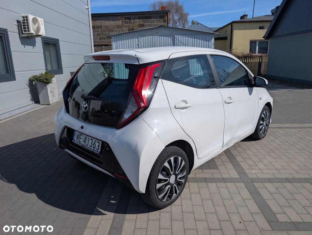 Toyota Aygo 1.0 VVT-i Color Edition - 18