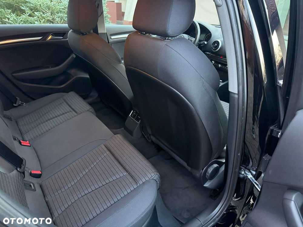 Audi A3 Sportback - 8