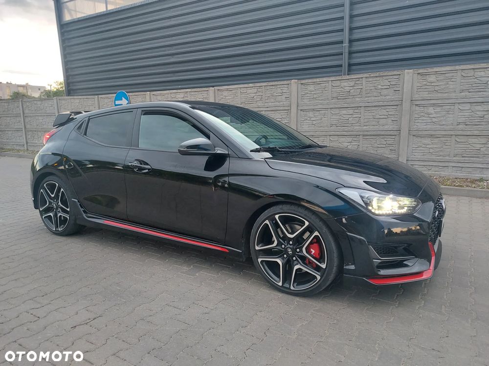 Hyundai Veloster - 16