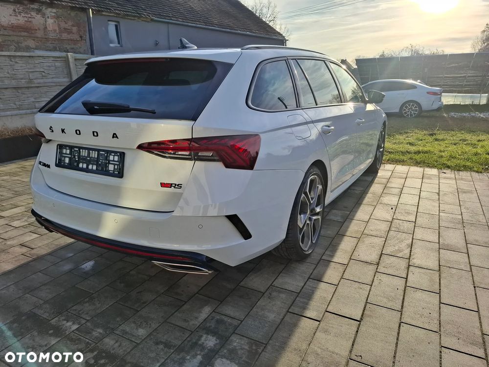 Skoda Octavia 2.0 TDI DSG RS - 4
