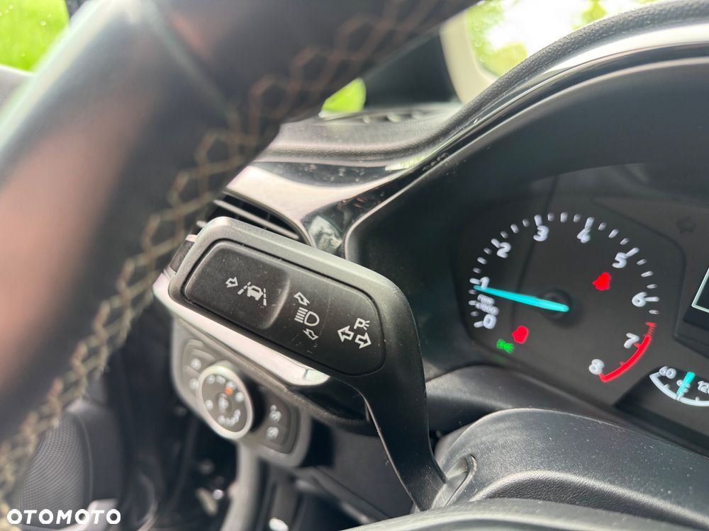 Ford Fiesta 1.0 EcoBoost S&S TITANIUM - 20