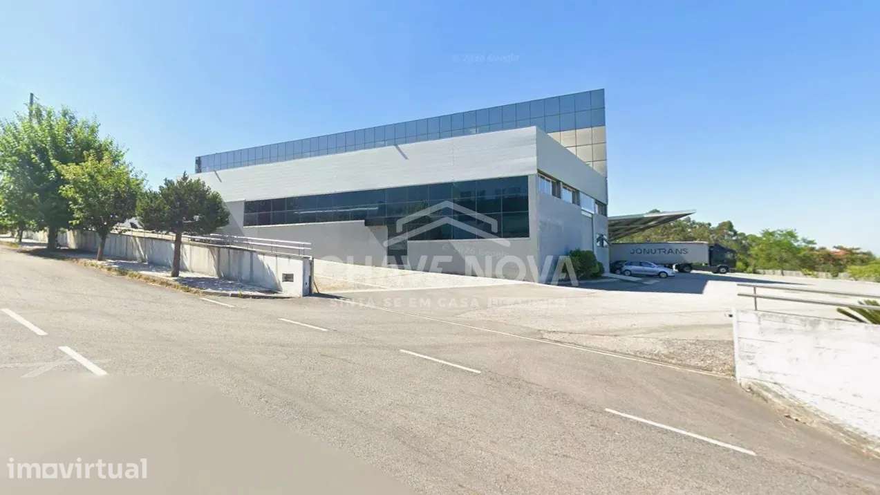 Armazém com 2.000m2 em Escapães - S.M.Feira - CO - Grande imagem: 3/5